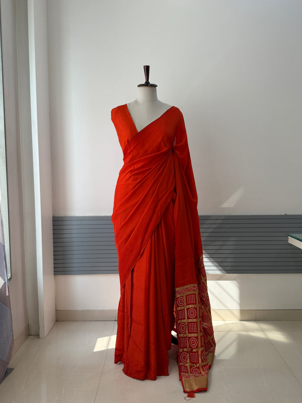 ORANGE MYSORE SILK SAREE WITH BANDHANI PALLU