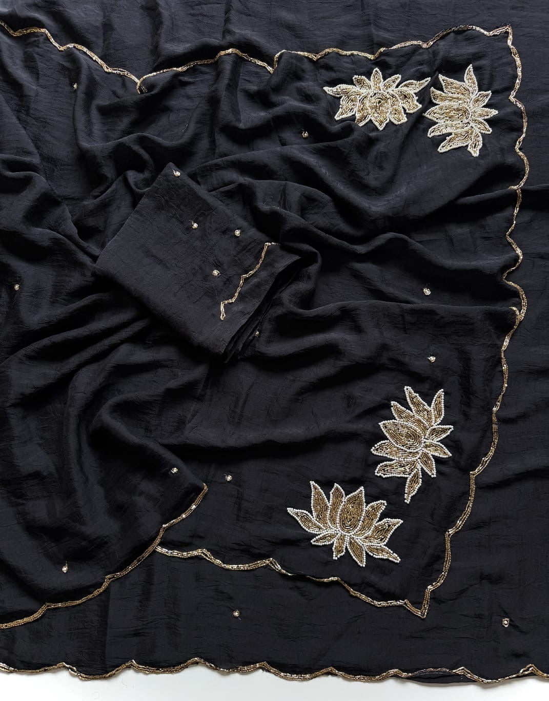 BLACK RANGOLI CRUSH SAREE WITH CUTDANA WORK
