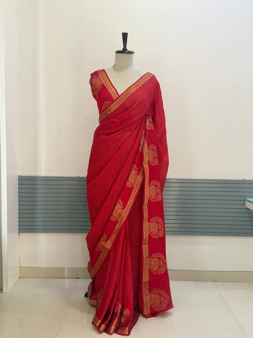RED VISCOSE CHINON WEAVING SAREE