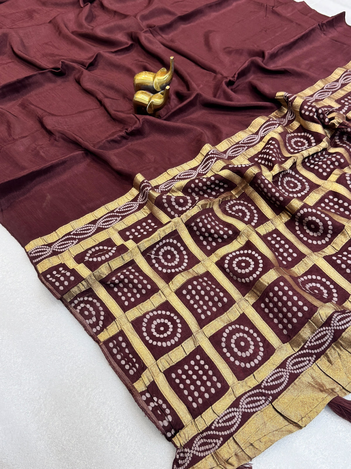 BROWN MYSORE SILK SAREE WITH BANDHANI PALLU
