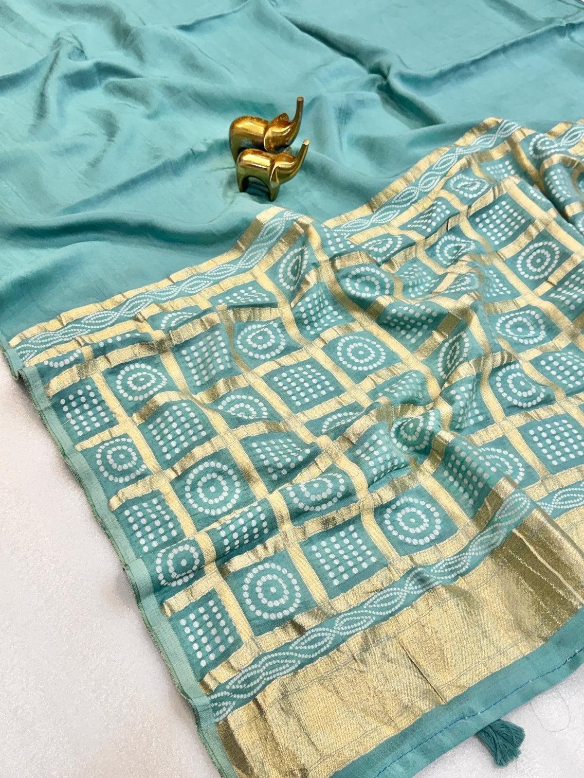 PETROL BLUE MYSORE SILK SAREE WITH BANDHANI PALLU