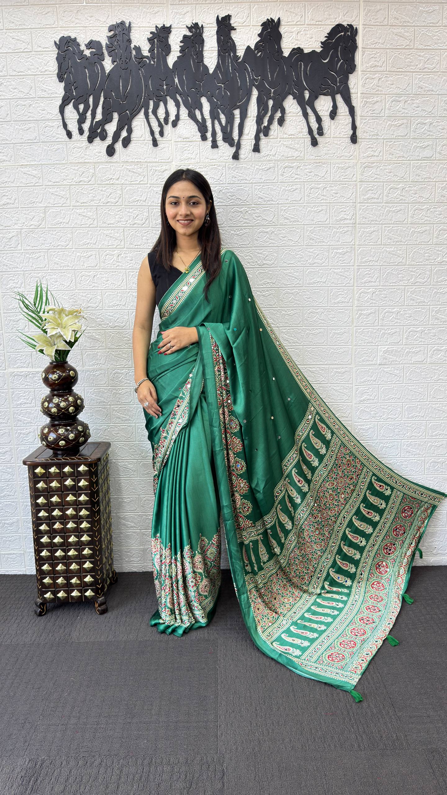 BOTTLE GREEN AJRAKH GAJI SILK SAREE