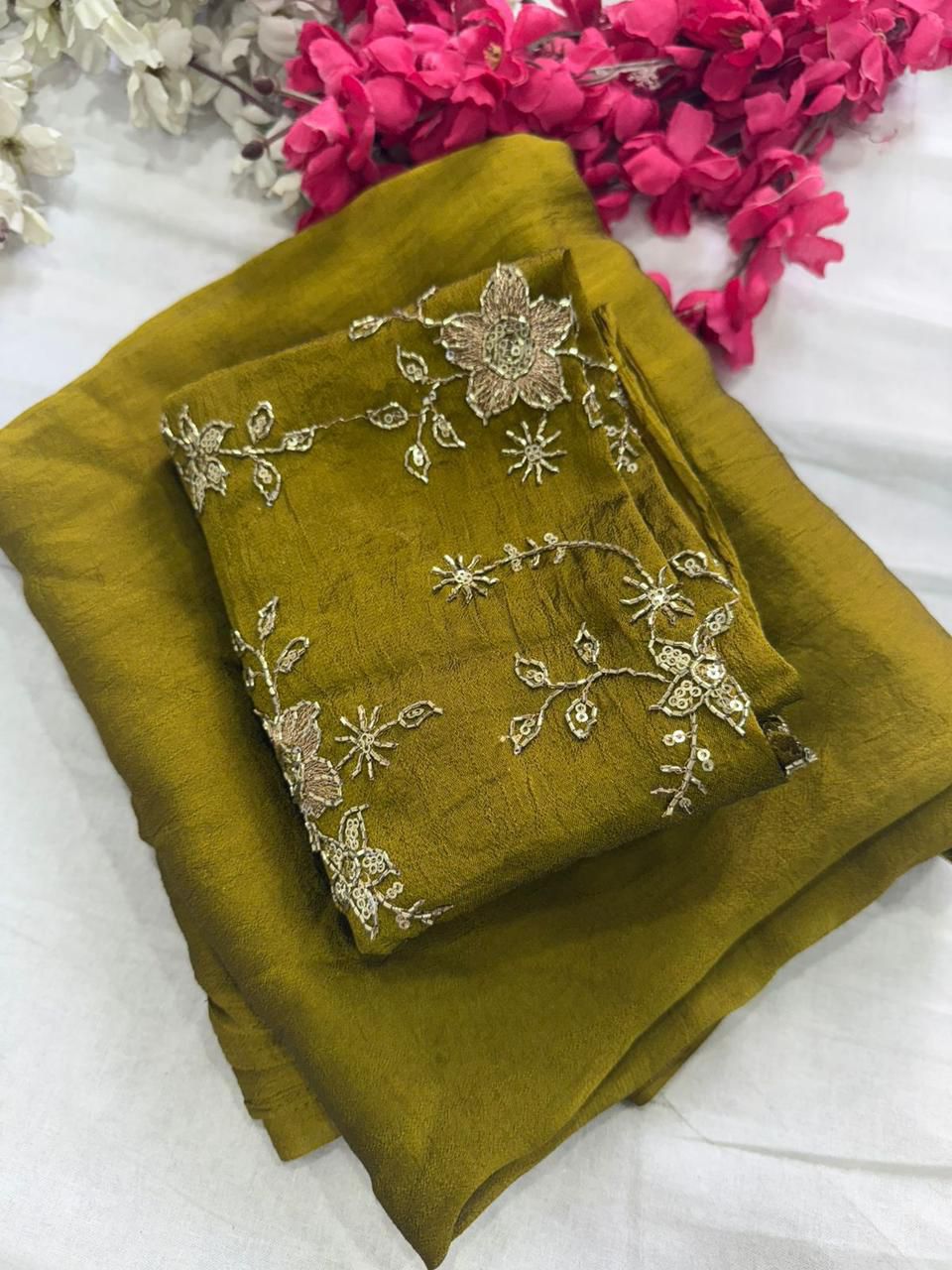 Lime Yellow Rangoli Crush Saree With Bits Sequence Work Blouse